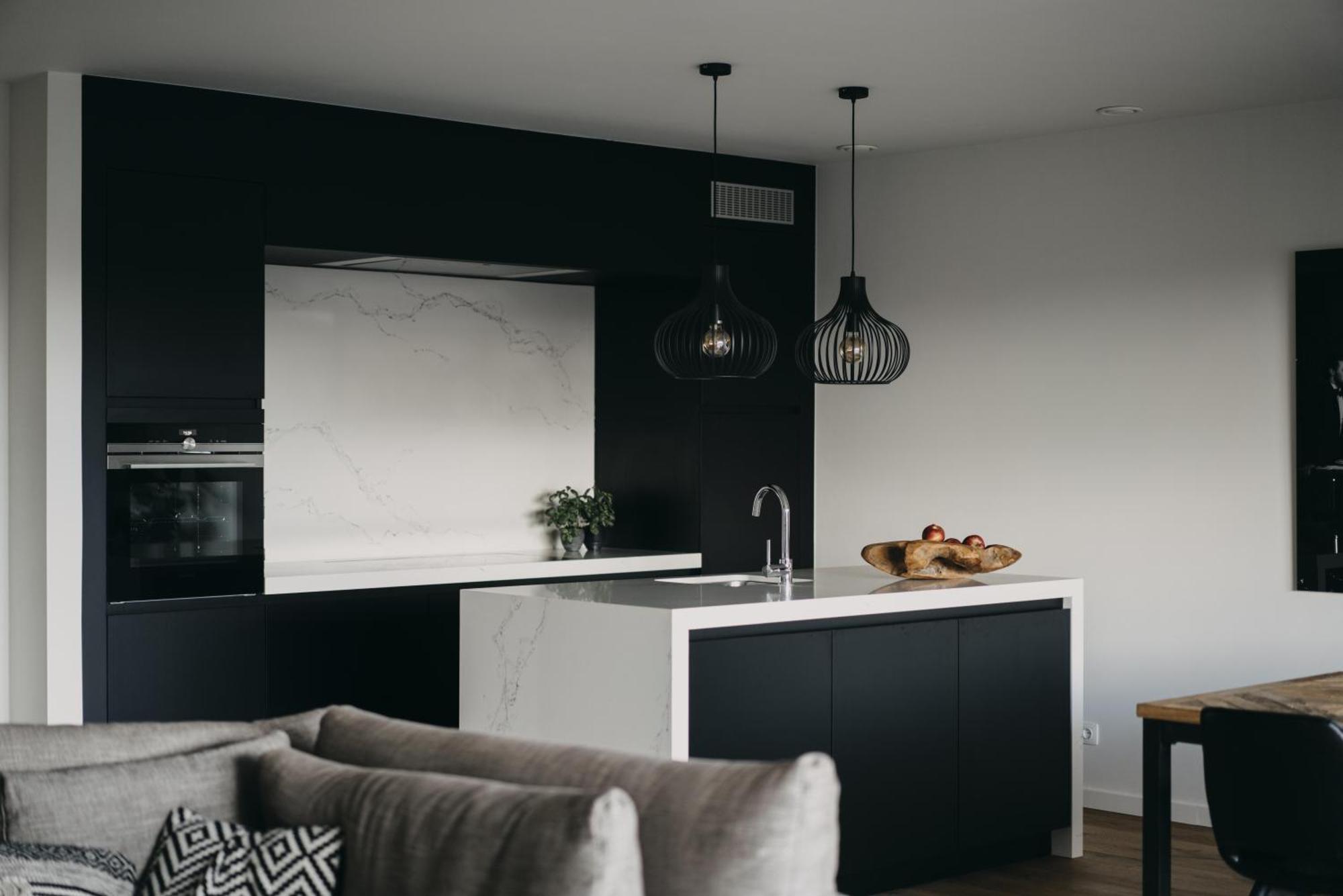 Huswell - The Tide - Stylish Seaview Apartment For 4 - Prime Location & Private Parking Cadzand Buitenkant foto